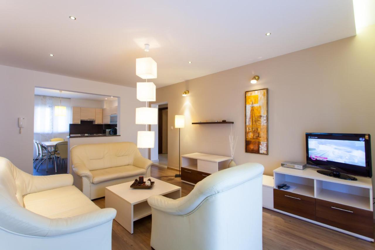Apartments Banic Poreč Extérieur photo